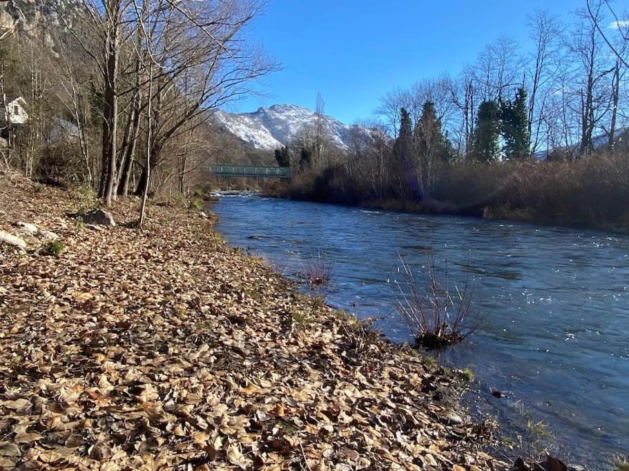 Apartamento Entre La Montagne Et La Riviere Sinsat Exterior foto